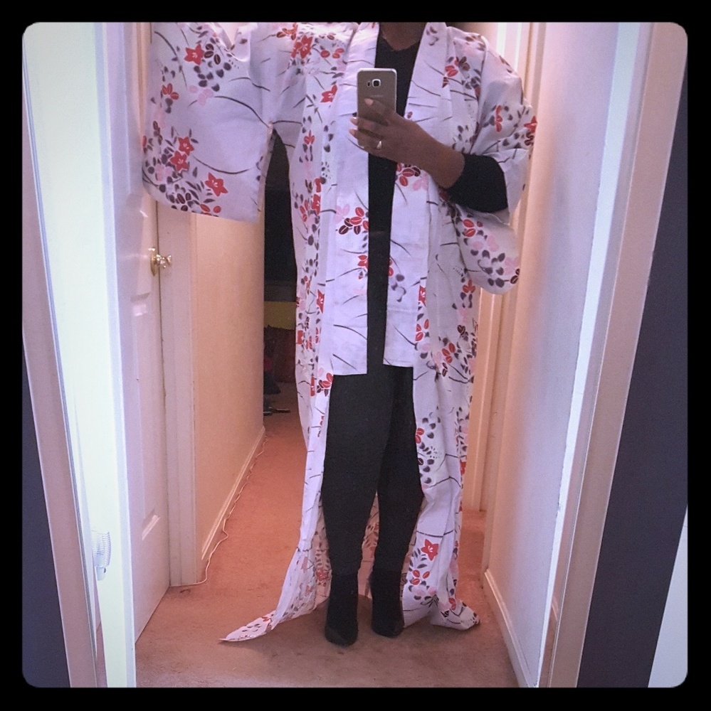 Cherry Blossom-patterned Authentic Kimono